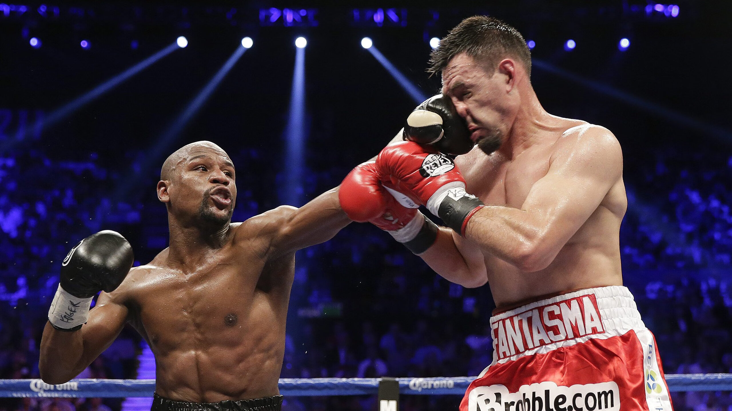 开云平台-1.5秒的时空冻结，当拉文的魔术让勇士化为永恒的背景