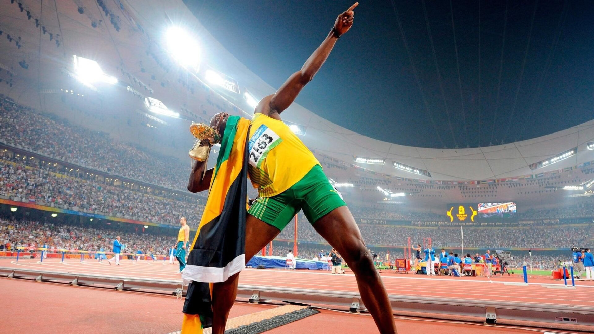 开云体育入口-双舞台的东方震撼，绿茵场冷焰与乒乓台惊雷